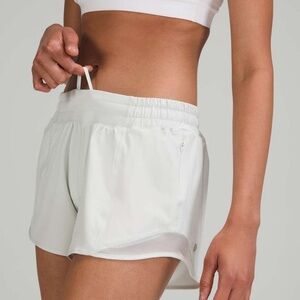 LULULEMON HOTTY HOT LOW RISE 4’ // OCEAN AIR // SIZE 14 TALL // GENTLY WORN //